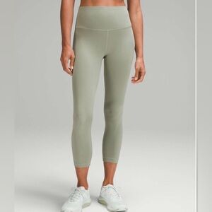 Lululemon sz 12 Wunder Train High-Rise Crop 23" Laurel Green great condition